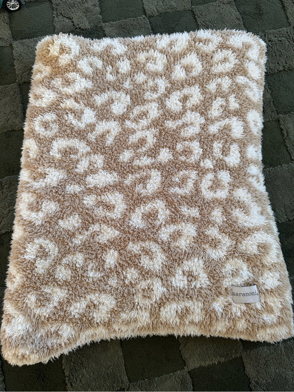 Saranoni Plush Leopard Print Throw - Cream & Tan